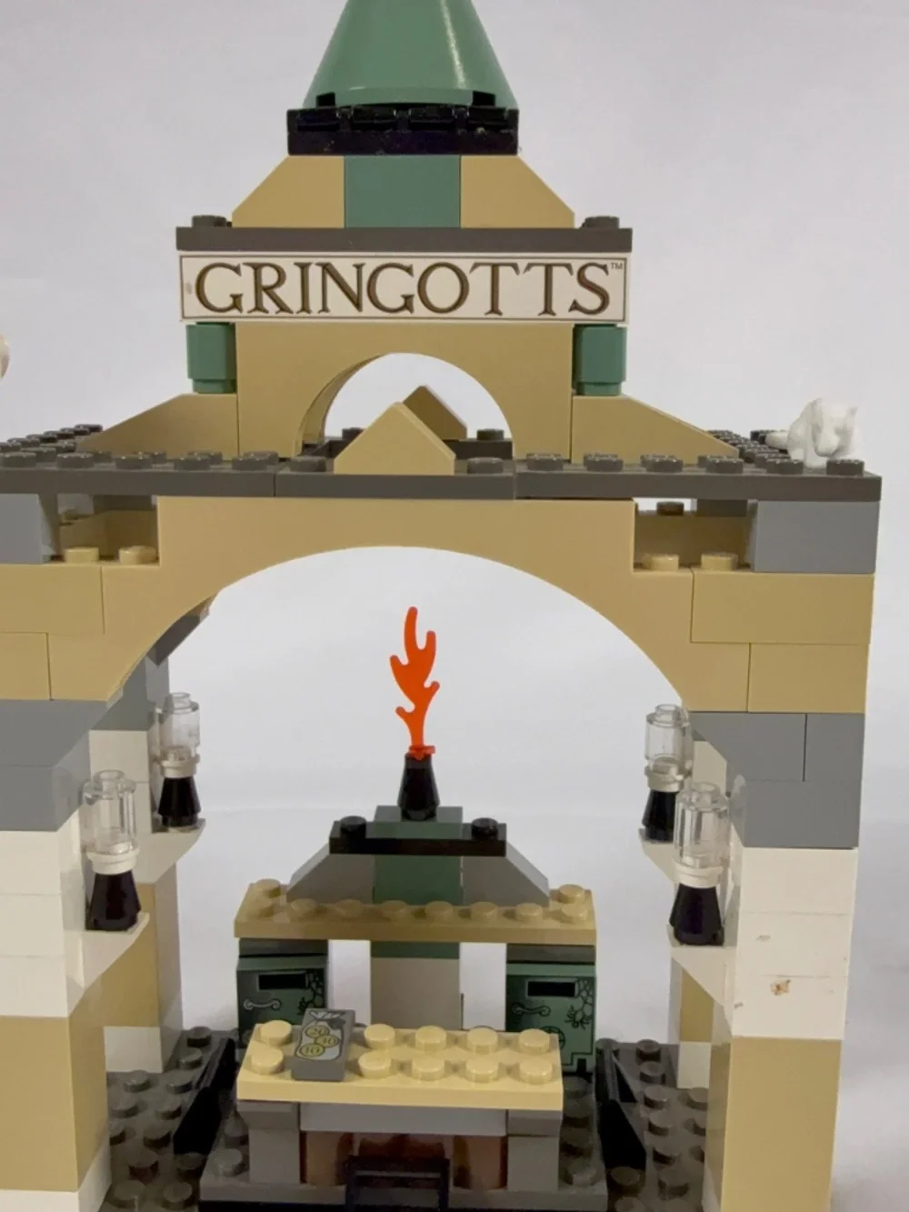 LEGO Harry Potter 4714 Gringotts Bank 2002 Complete Vintage Set